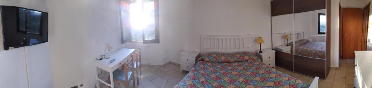 Nero Basalto Azzurro Mare Bed & Breakfast Aci Castello Bagian luar foto